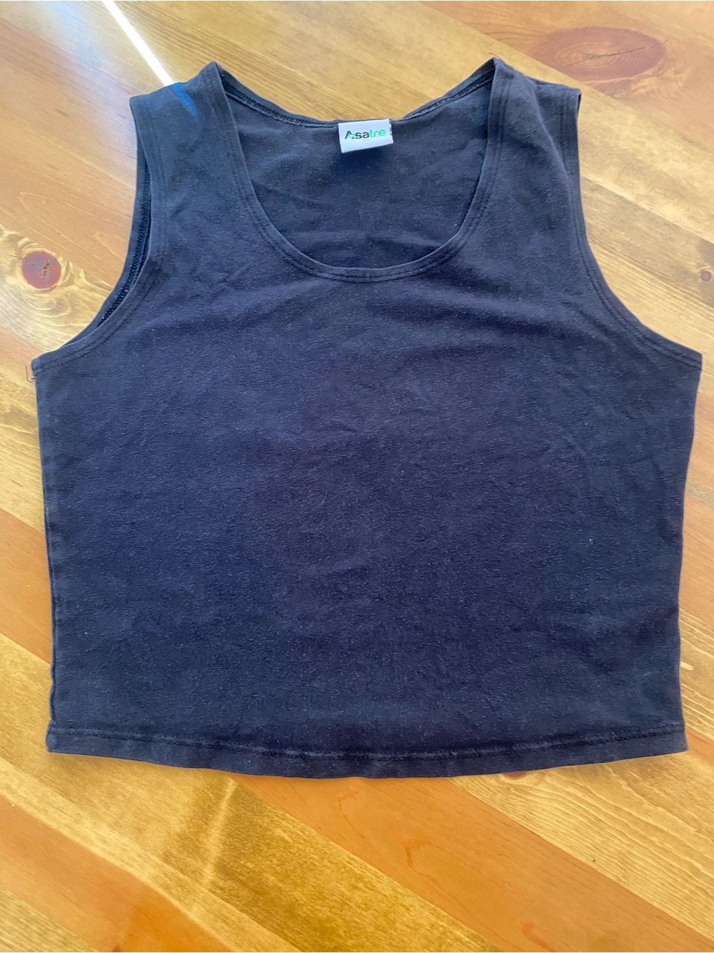 Black Cropped Tank Top — Women's Sleeveless Crop